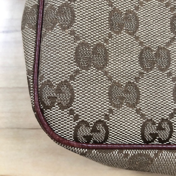 Gucci 🤎 Marrakech burgundy red leather & canvas shoulder bag w/ tassel - Picture 7 of 8